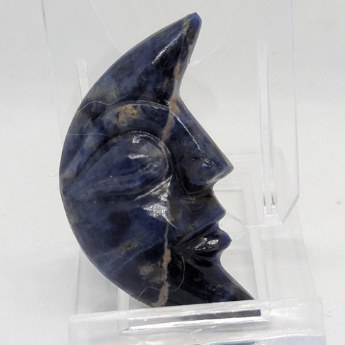 Lune sodalite