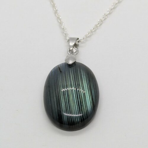 Pendentif labradorite, pierre de protection.