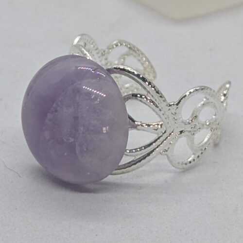 Bague améthyste, pierre des migraines.