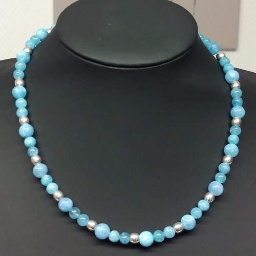 Collier aigue-marine , pierre d’apaisement.
