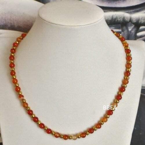 Collier en cornaline, pierre des blocages.