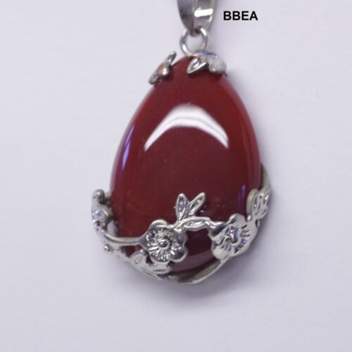Pendentif en cornaline, pierre des blocages.