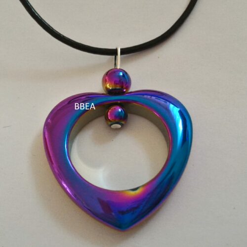Pendentif hématite, pierre de la détente.