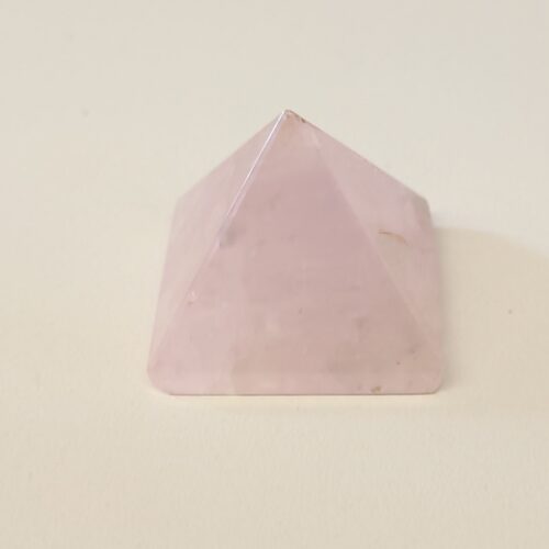Pyramide quartz rose, pierre de l’amour.