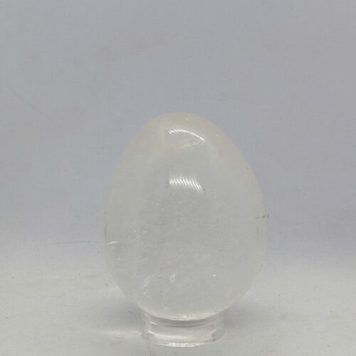 Oeuf en cristal de roche, pierre de recentrage.