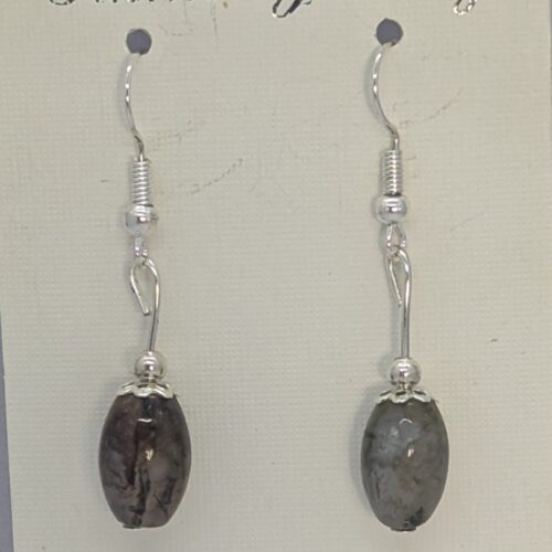 Boucles d’oreilles en agate mousse, pierre de recentrage.