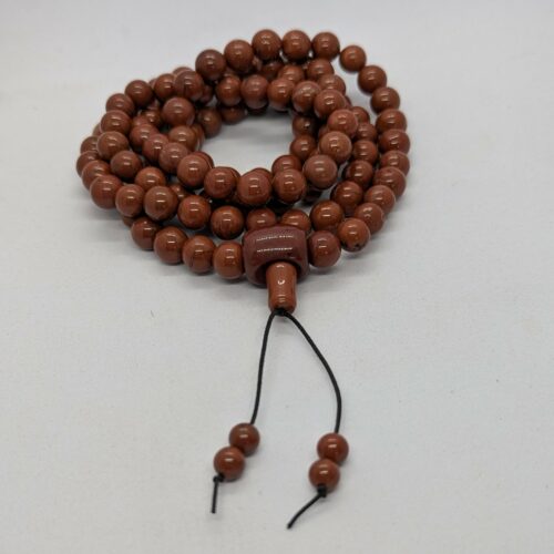 Mala Tibétain en jaspe rouge, pierre d’ancrage.